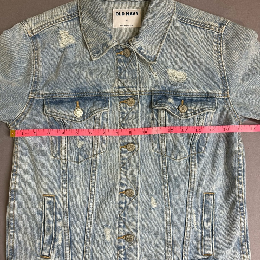 Old Navy jacket women small 100% cotton light wash distressed jean denim blue - Picture 7 of 9